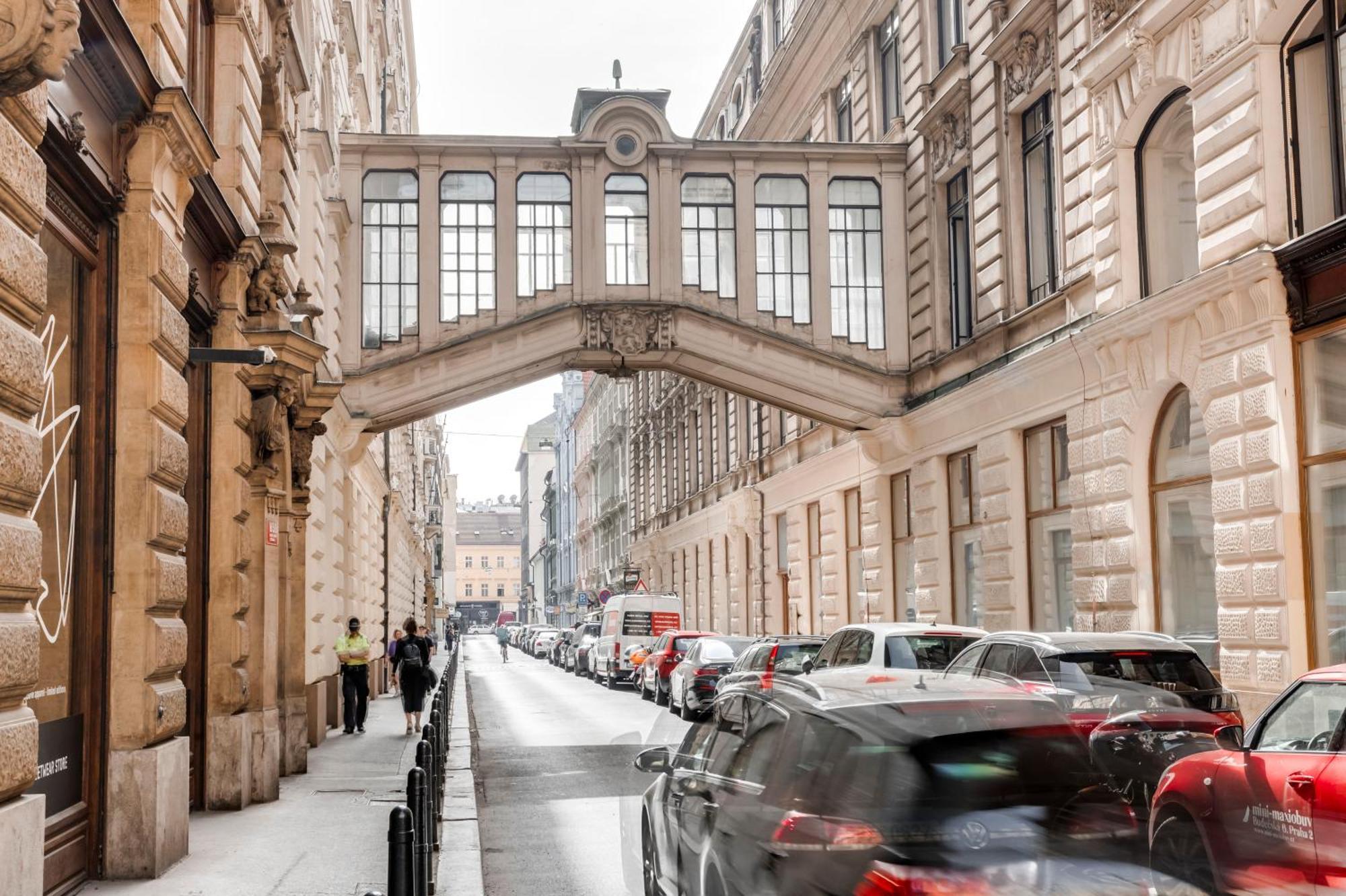 New Town Oases Apartment Prague Exterior photo